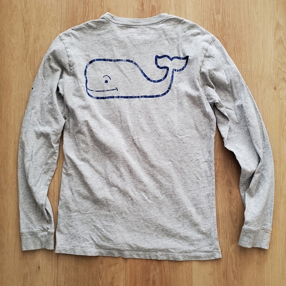 Vineyard Vines Other - Vineyard Vines Men's Whale tee small